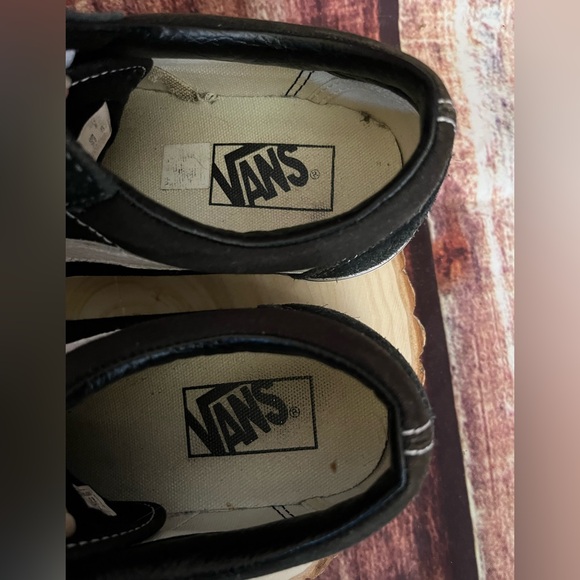 Vans | Old Skool Black and White Sneakers Unisex - Picture 5 of 8